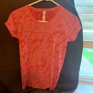 Lululemon swiftly tech t shirt